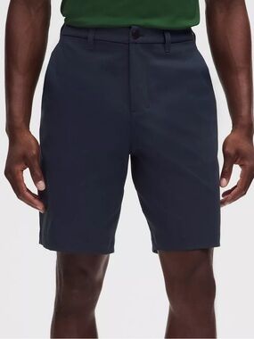 Lululemon Commission Shorts - Size 34 - Navy